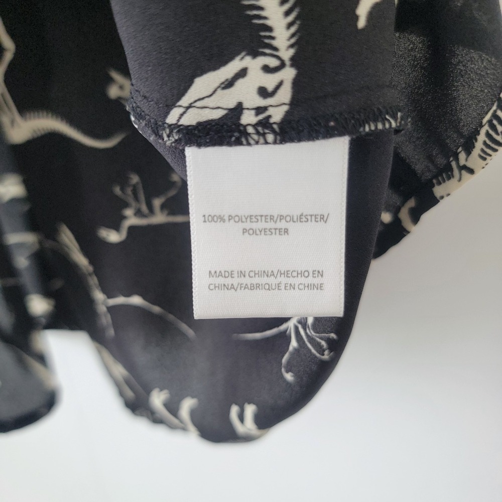 ModCloth women's dinosaur skeleton print top size s short-sleeve V-neck - Picture 7 of 7